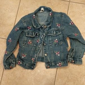 Flower embroidered Jean jacket